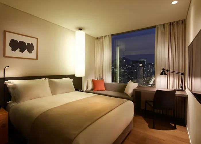 Shilla Mapo Hongdae 4*