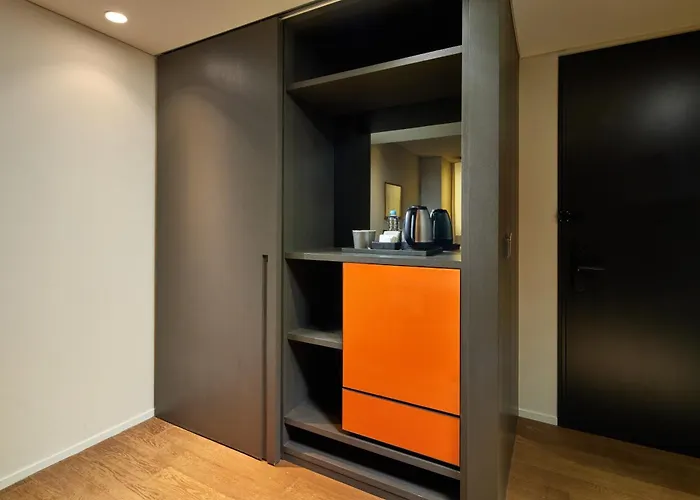 Shilla Mapo Hongdae 4*