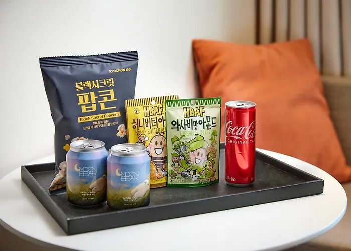 Shilla Mapo Hongdae 4*