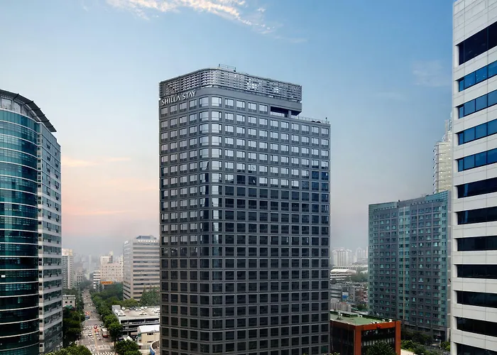 Shilla Mapo Hongdae 4*